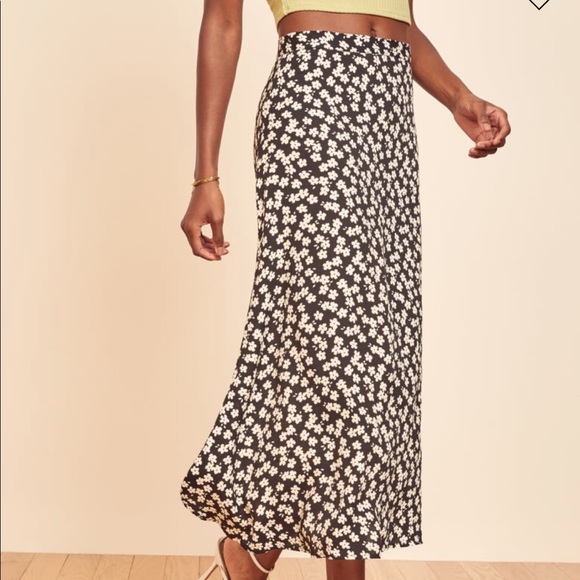 Reformation Daisy Chain Bea Skirt - Picture 3 of 6